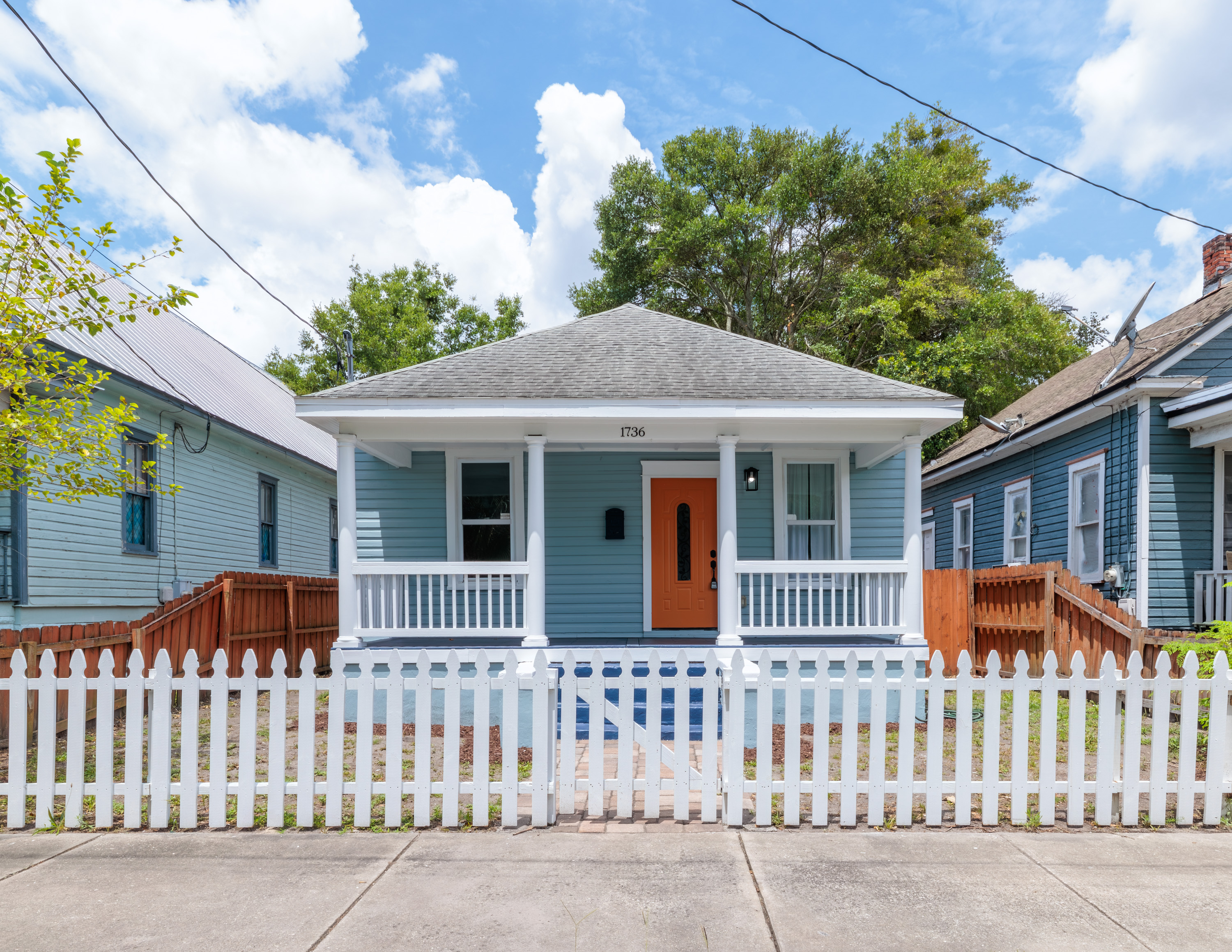 Property main image